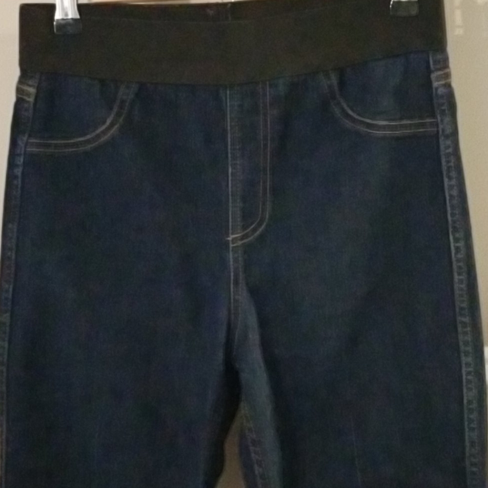 2 pairs Karen Kane flare leg jeggings size 6.